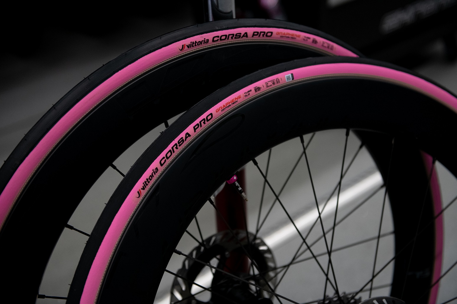 Technologie VITTORIA_Corsa_PRO_Pink_Resized